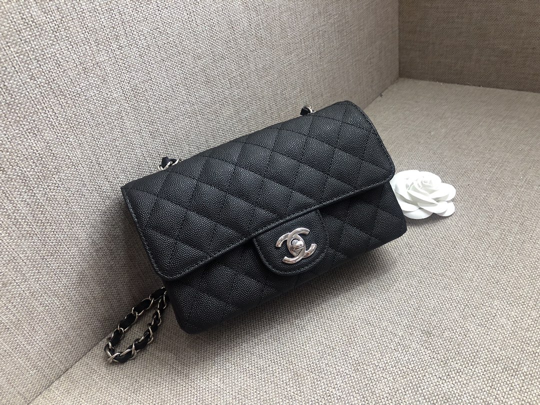 Small Classic Flap Caviar Bag A01116 Black/Silver